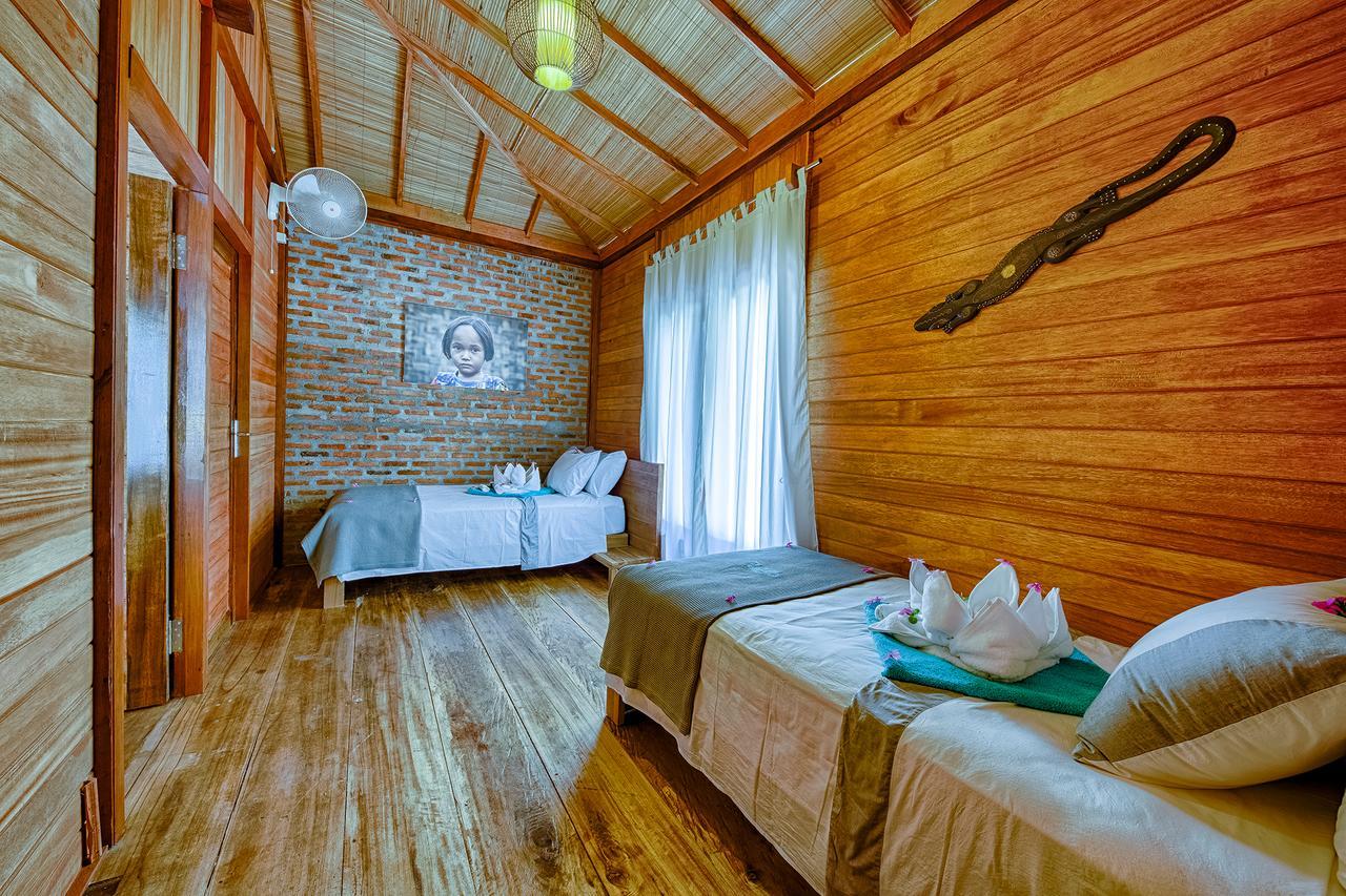 Kuda Laut Boutique Dive Resort Бунакен Экстерьер фото