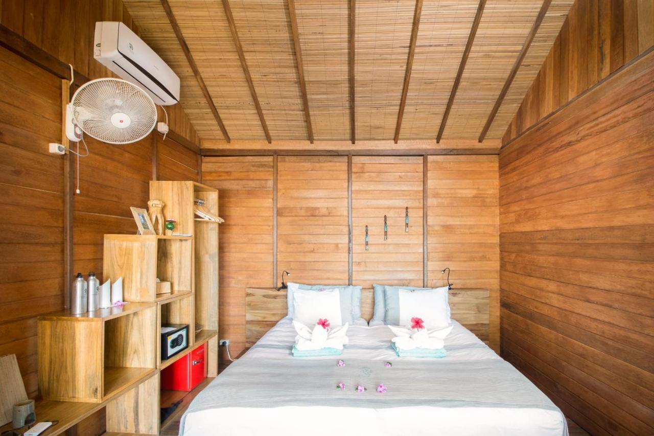 Kuda Laut Boutique Dive Resort Бунакен Экстерьер фото