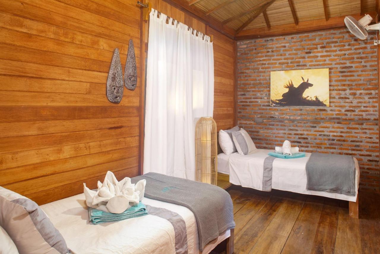 Kuda Laut Boutique Dive Resort Бунакен Экстерьер фото