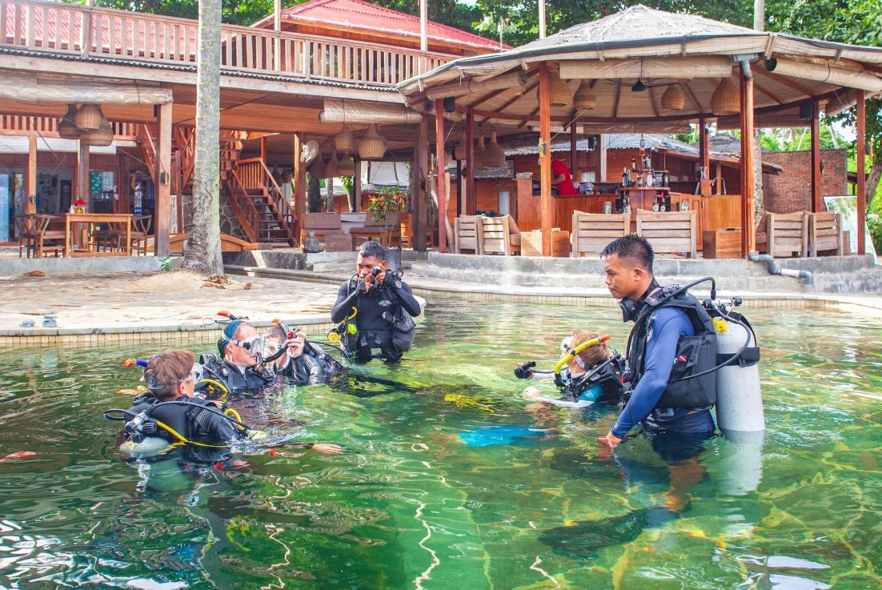 Kuda Laut Boutique Dive Resort Бунакен Экстерьер фото